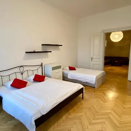 Apartman V Historickom Centre * Bratislava